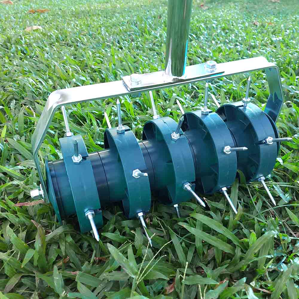Grass Spike Roller: image 6